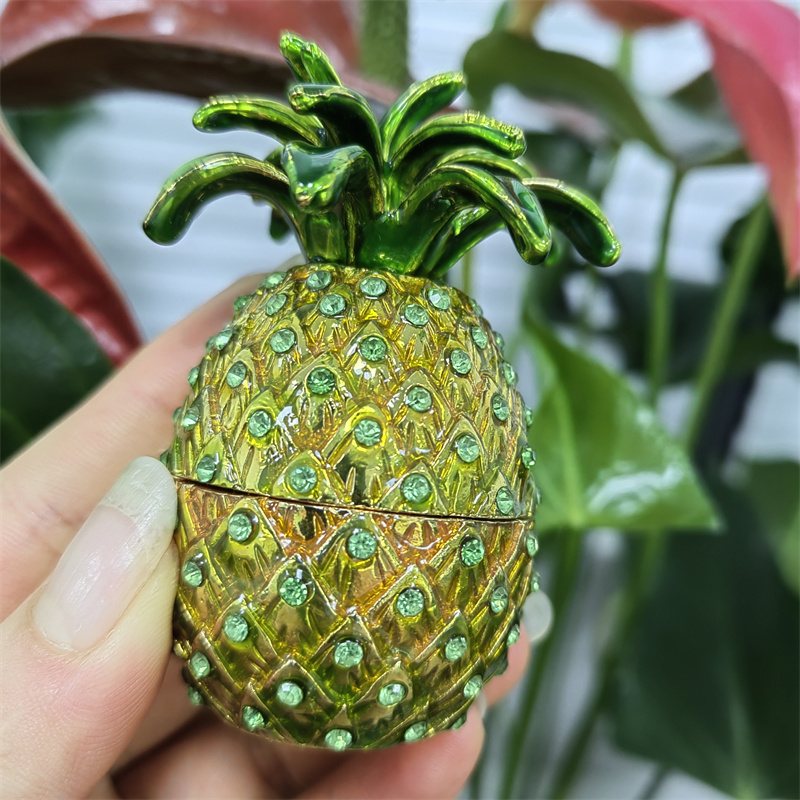 kleurige rhinestones ananas Metal ambachten Jeropeeske styl lyts opslachdoaze kado (5)