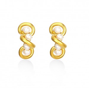 irregular pearl earrings