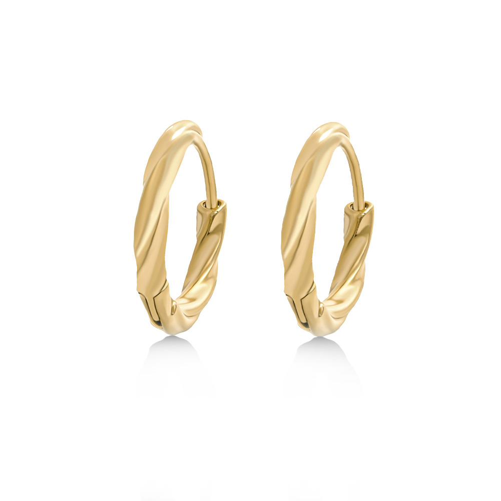 Lightweight circular earrings