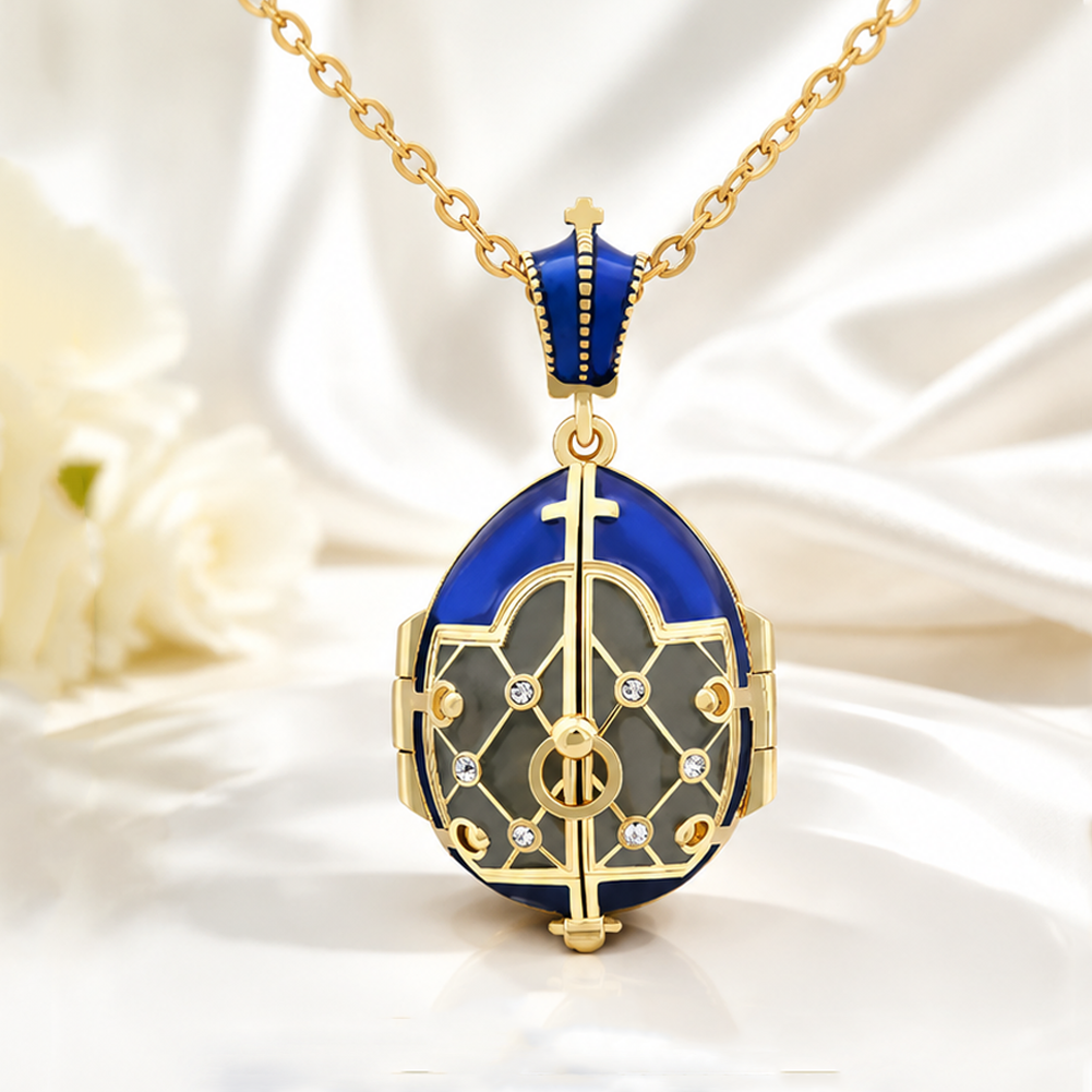 Blue vintage pendant necklace