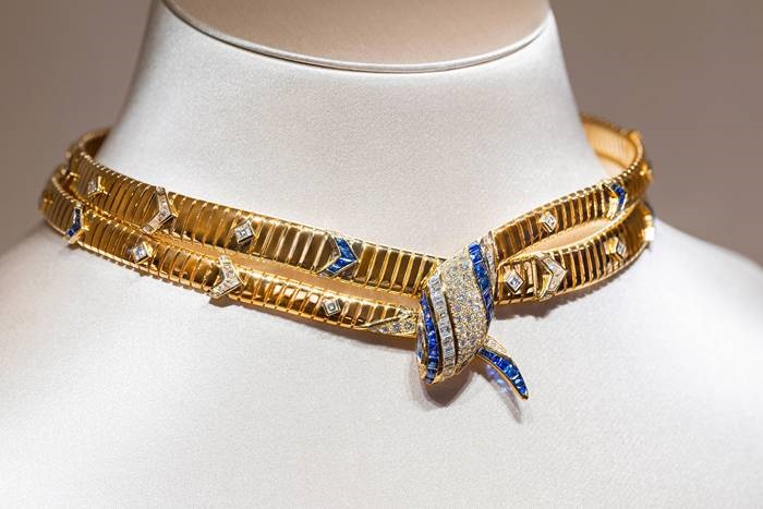 Bvlgari Serpenti Infinito collection Year of the Snake jewelry 2025 Serpenti High Jewelry exhibition Bvlgari 2025 Serpenti collection Luxury snake jewelry designs Cartier Trinity necklace Vivienne Westwood Year of the Snake Hi