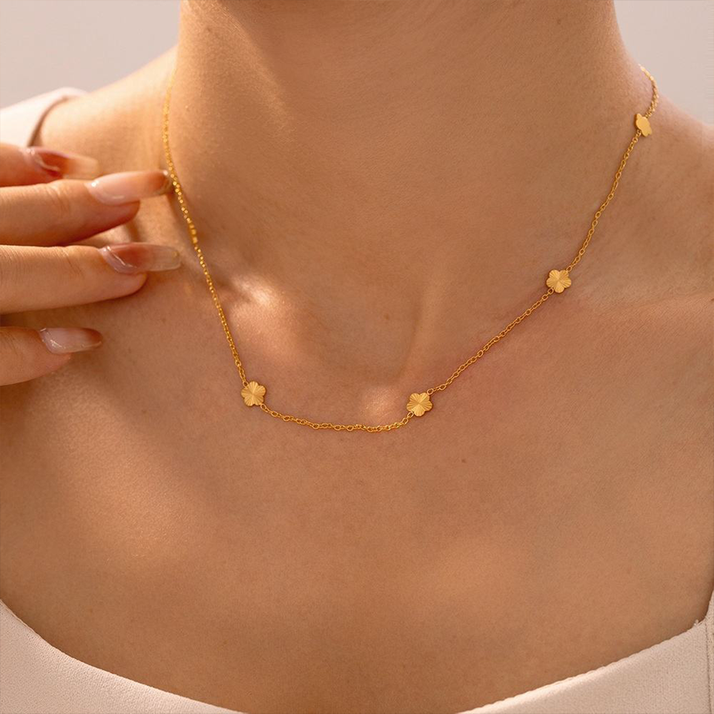 Dainty Floral Necklace