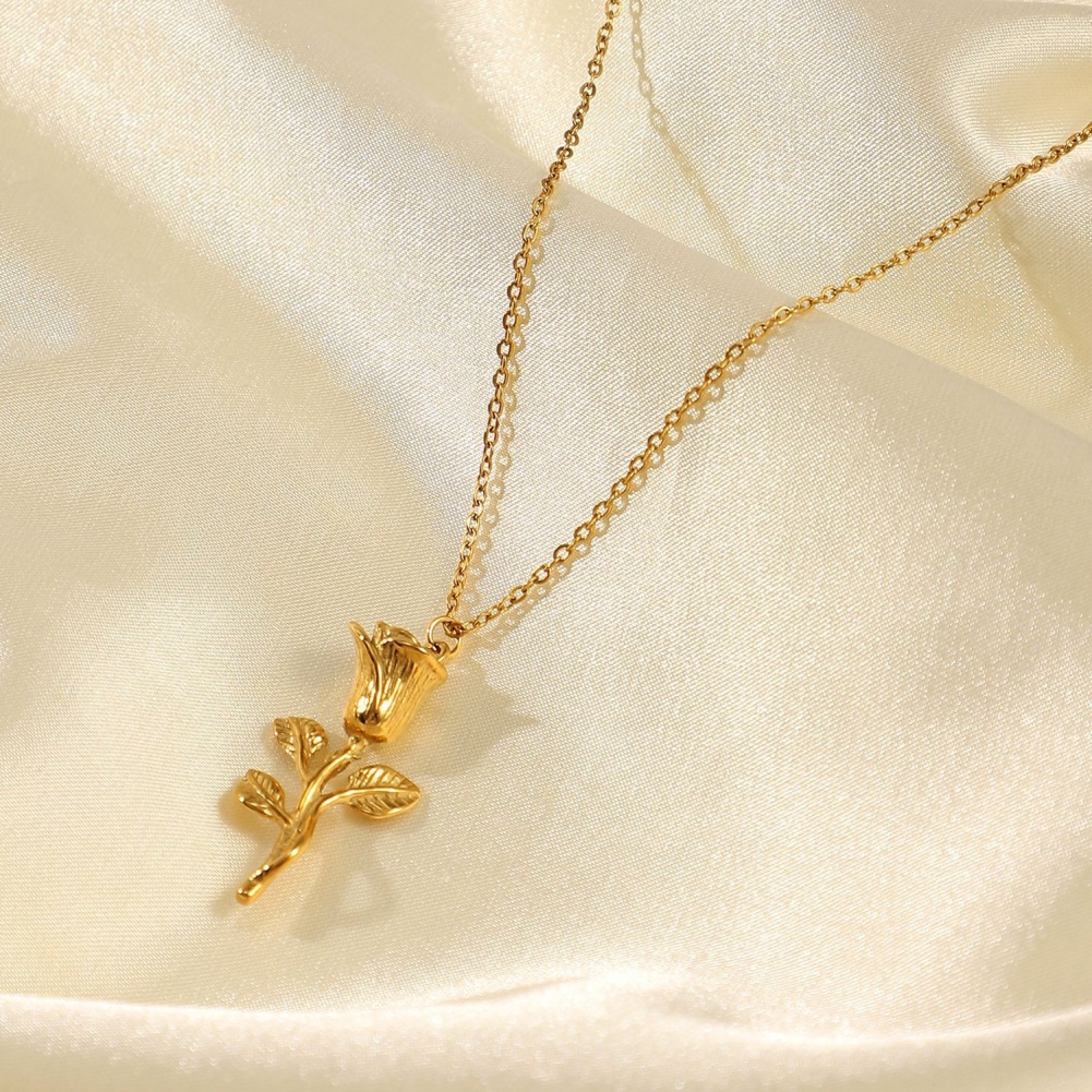 Dainty Gold Rose Pendant Necklace