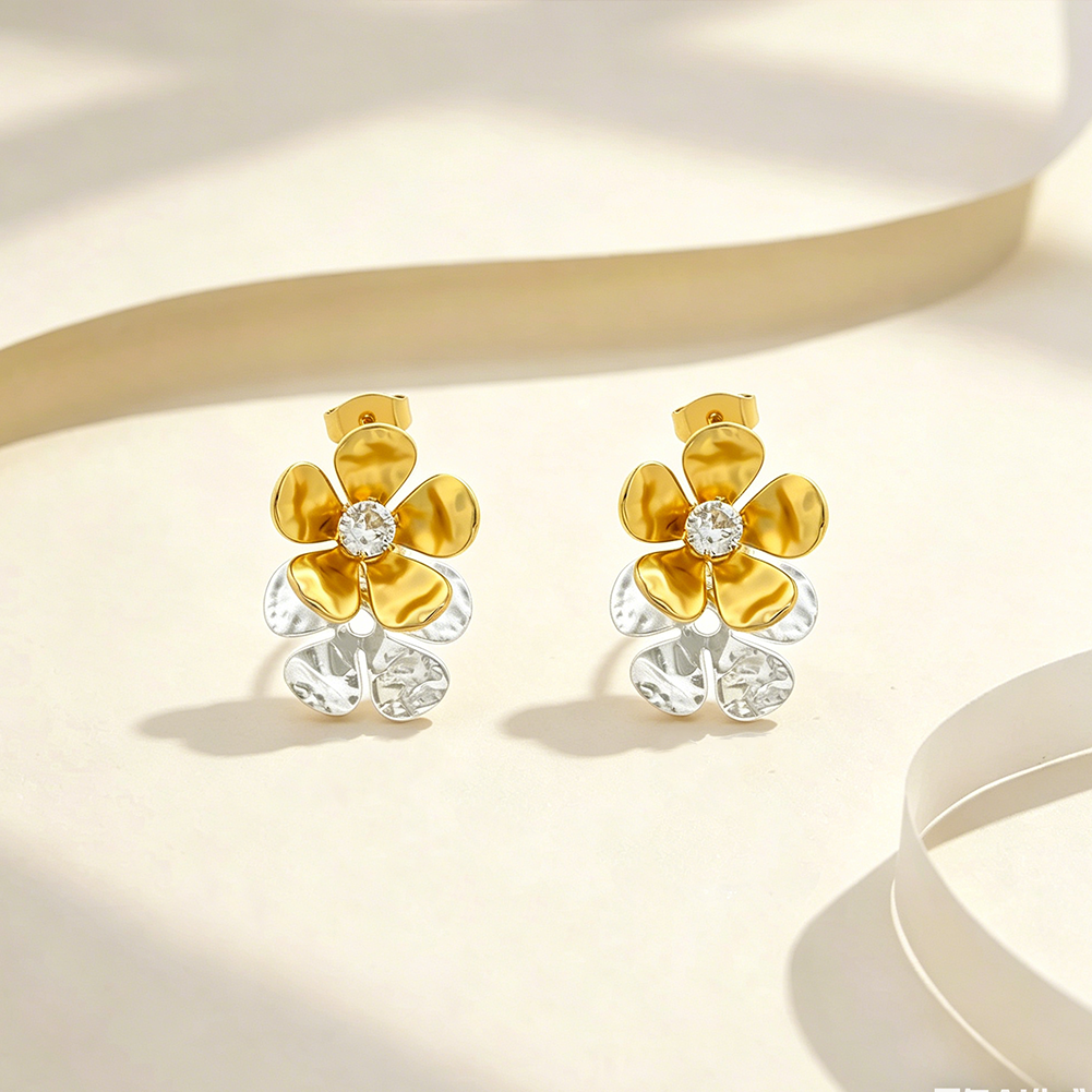Earrings Detail