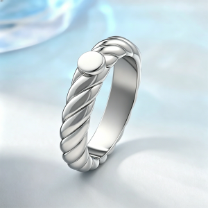 Exquisite Twisted Texture Silver Ring