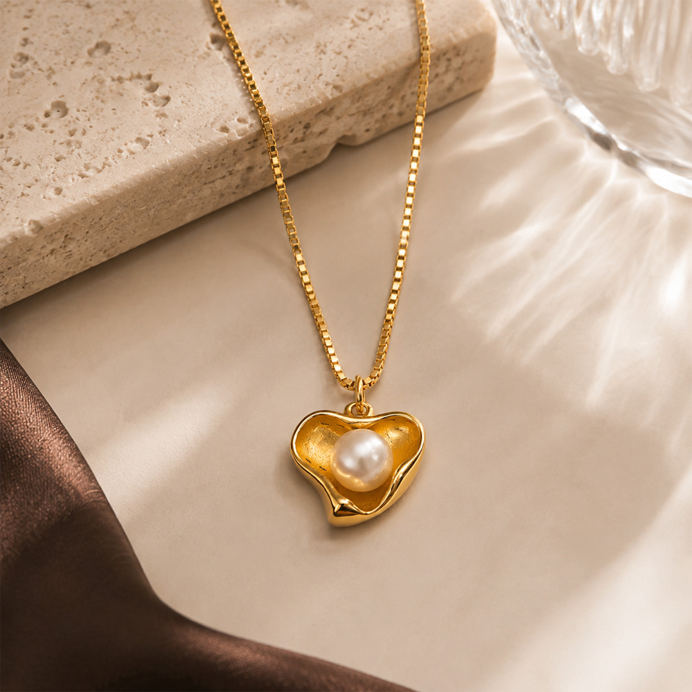 Irregular-shaped stainless steel pearl necklace