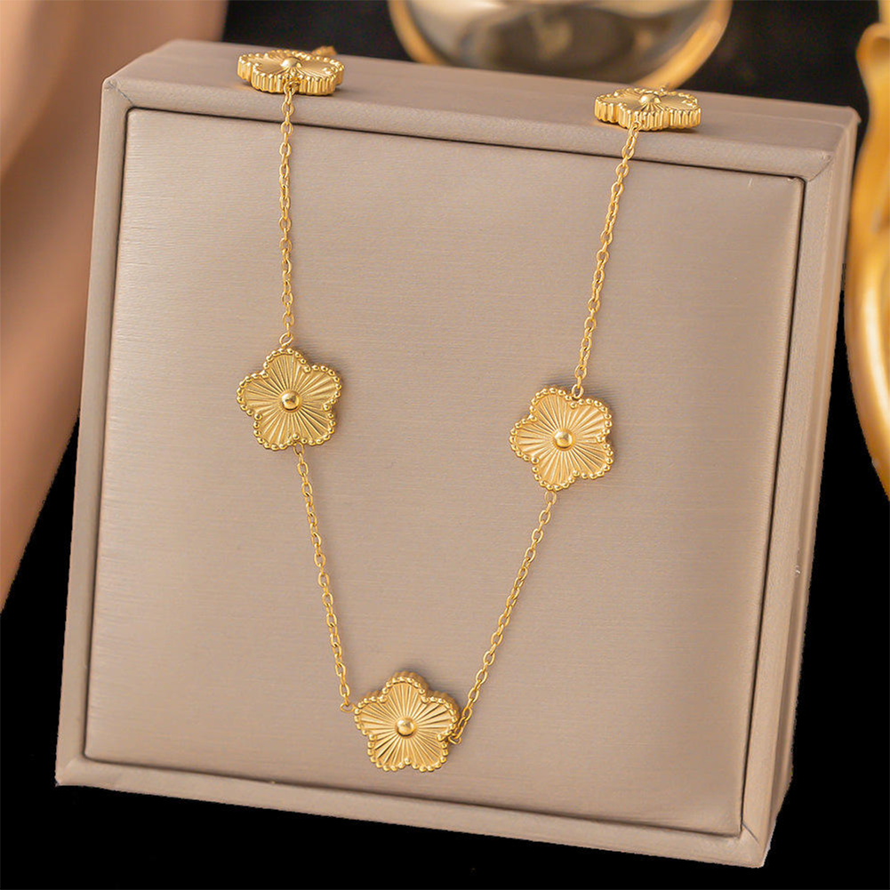 Minimalist Gold Necklace