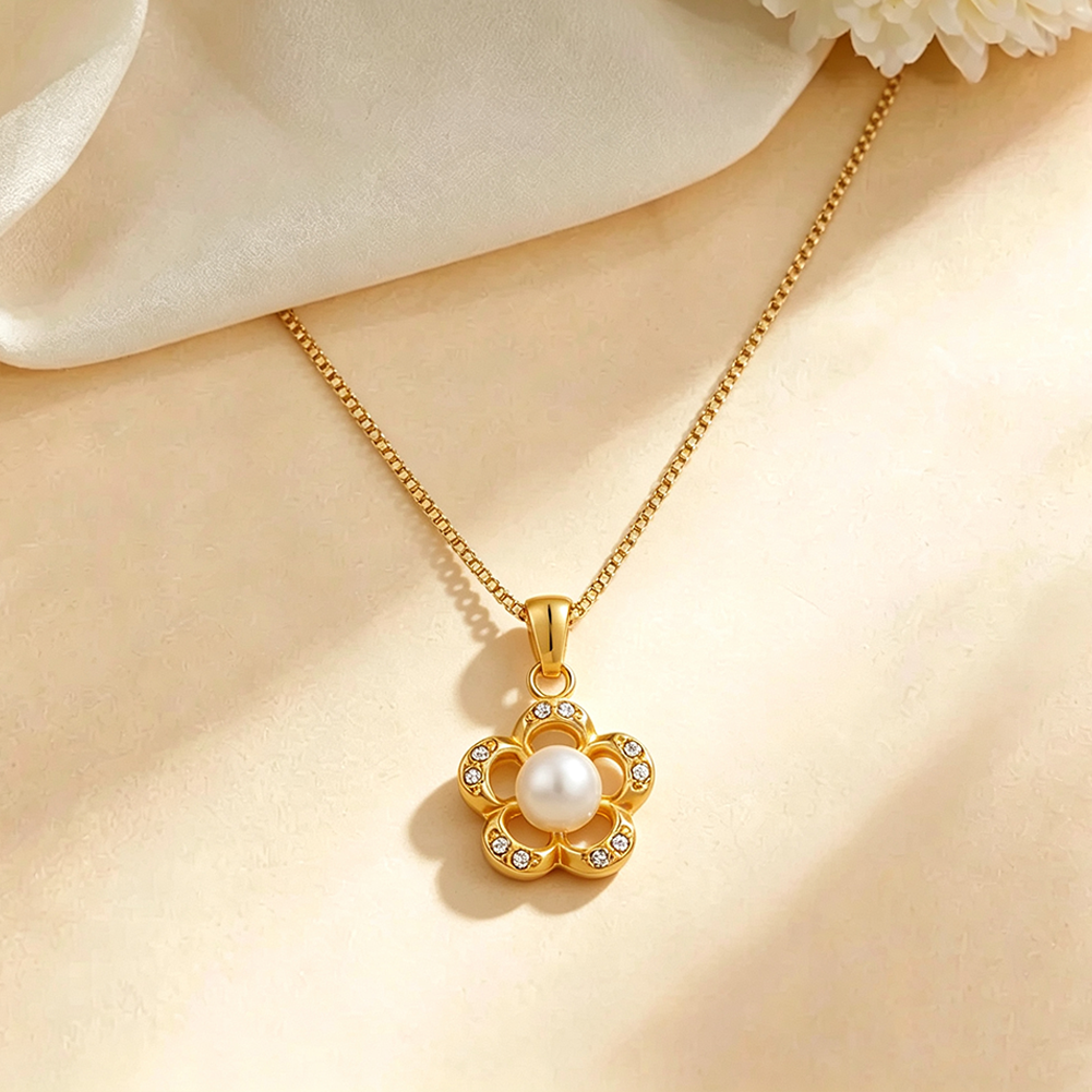 Pearl Mountain Camellia Necklace