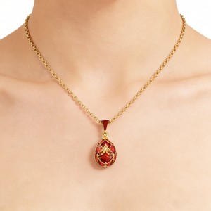 Simple elegant pendant