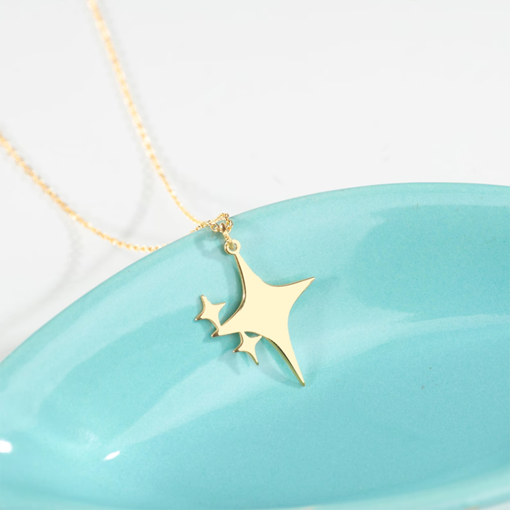 Star Necklace Display Image