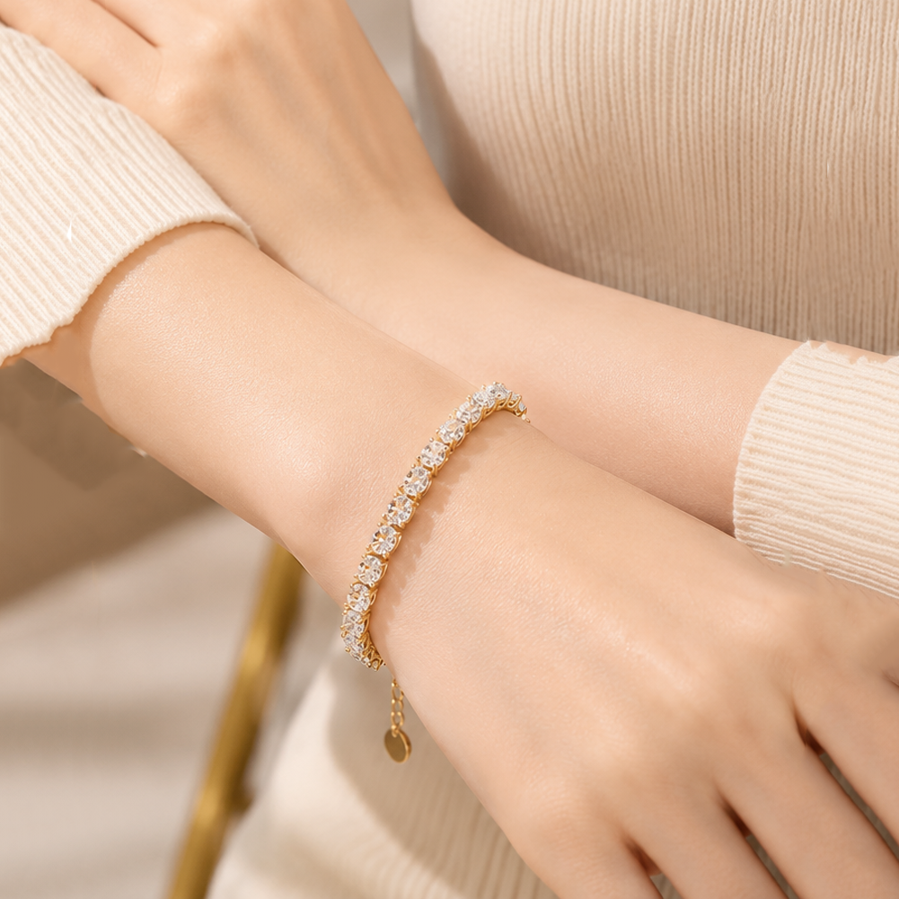 White lustrous stone bracelet