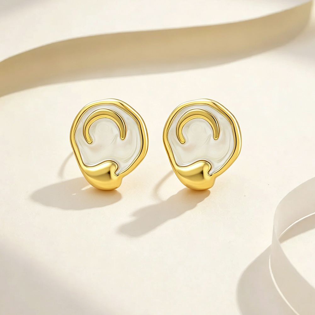 lightweight dangle earrings