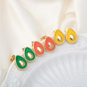 lightweight teardrop earrings