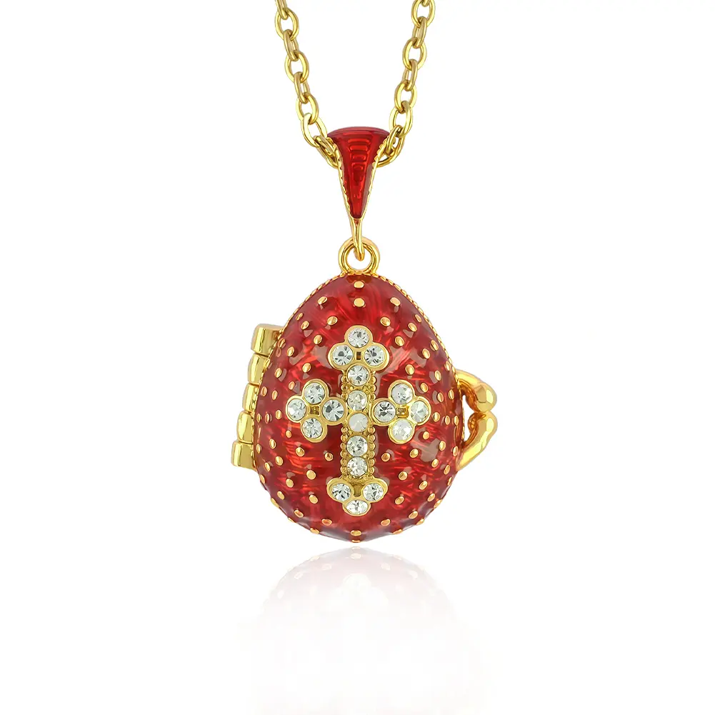 rhinestone-accent-necklace