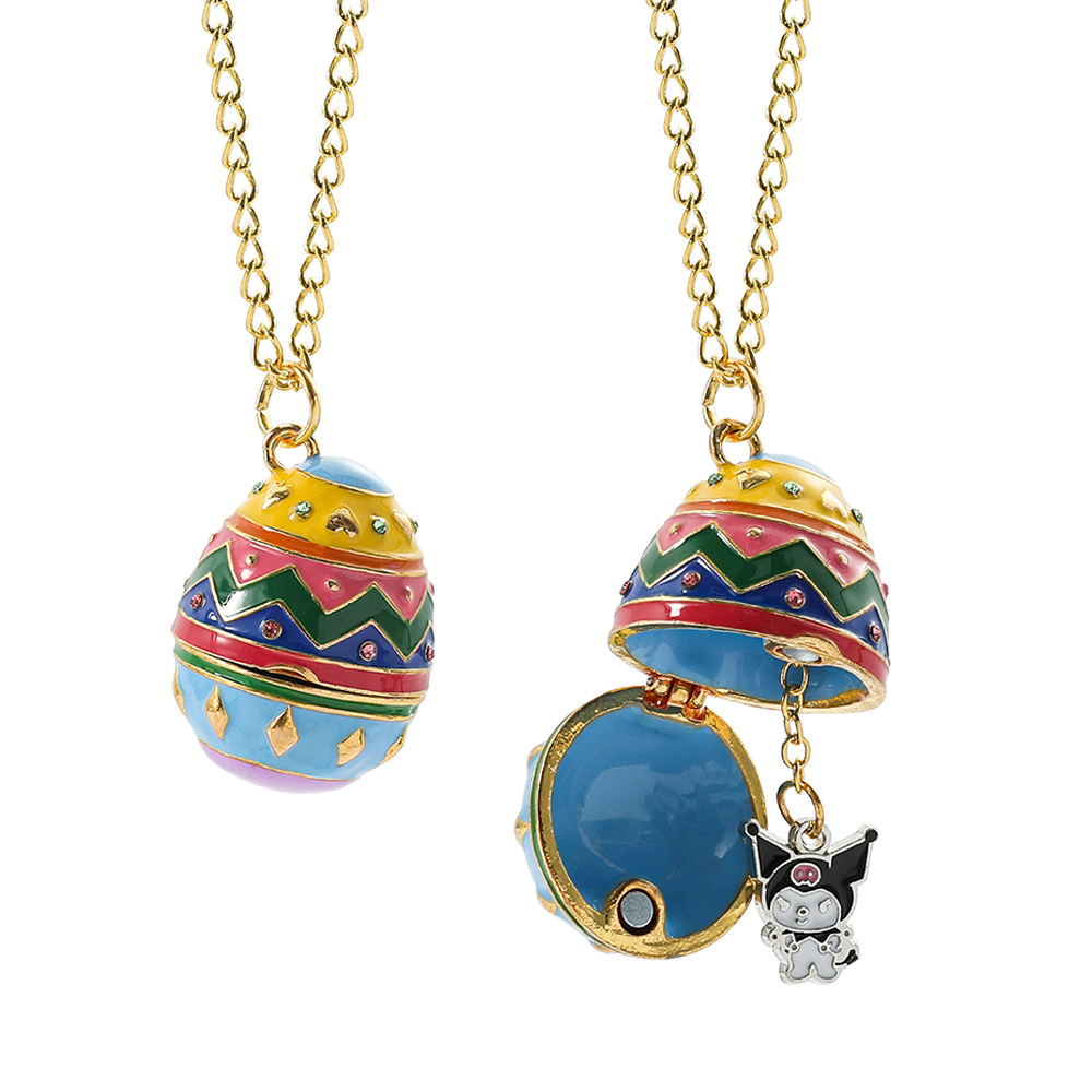 vintage-inspired pendant